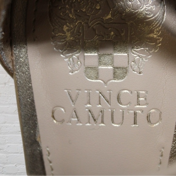 Vince Camuto Payto Heels - Picture 5 of 5